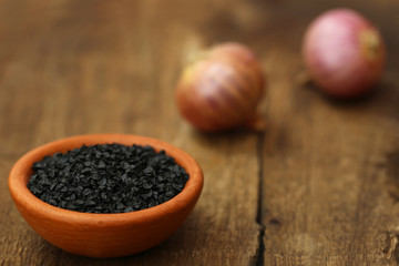 Onion seeds in a pottery