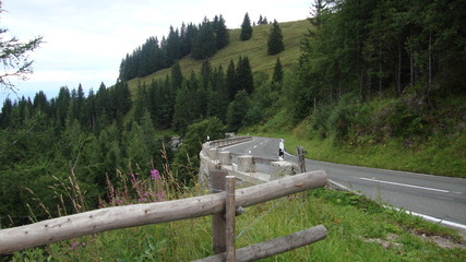 Rossfeldstrasse © manek79