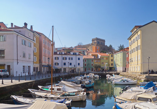 Hafenbecken von Muggia / Friaul / Italien