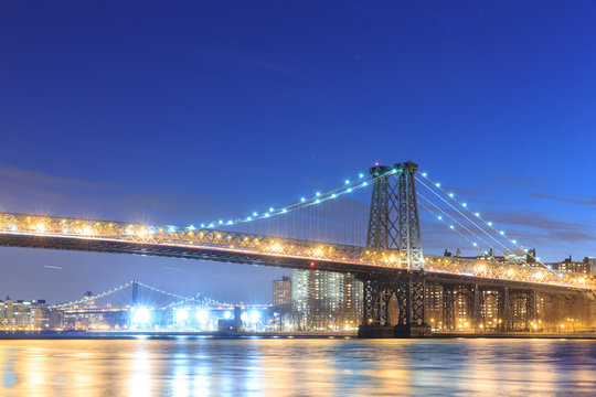 Williamsburg Bridge with New york city skyline