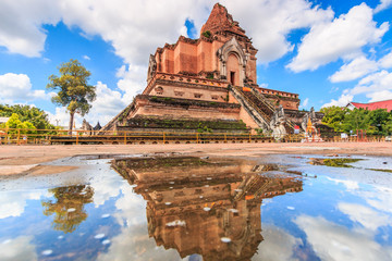 Fototapeta na wymiar Ancient pagoda at Wat Chedi Luang in Chiangmai province Thailand
