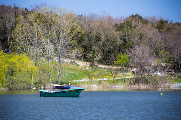 Fototapeta na wymiar Boats on the lake view