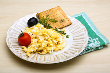 Scrambled eggs with tomato