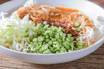Thai rice vermicelli served with curry