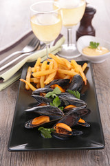mussel and french fries