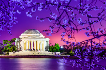 Jefferson Memorial at night in Spring