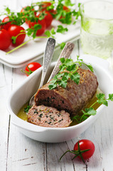 Meat rolls with herbs