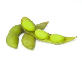 edamame nibbles, boiled green soy beans