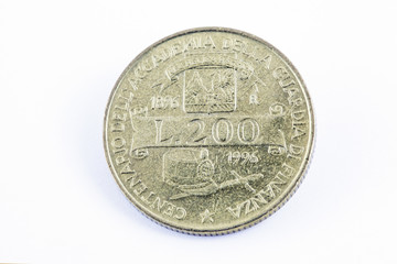 La lira, la moneta italiana:le duecento lire