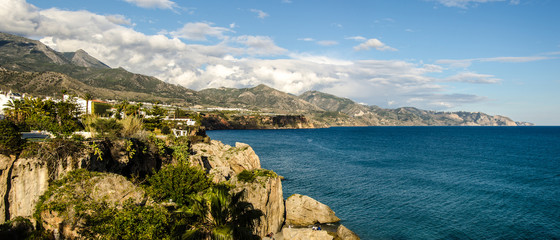 Obraz premium Panorama Küste bei Nerja Andalusien
