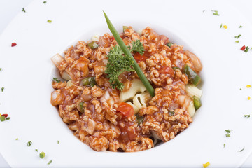 Macaroni with tomato chicken sauce