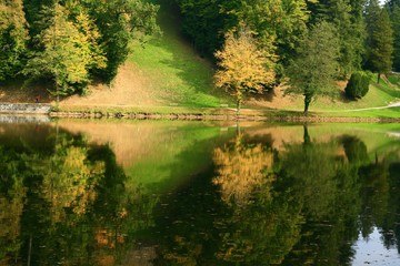 Autumn on the lake