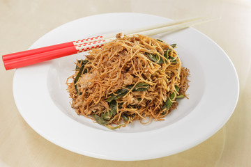 Fired thin noodles with soy sauce