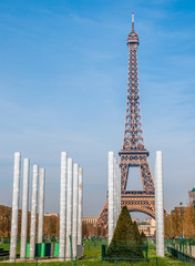 Tour Eiffel vue de la place Joffre