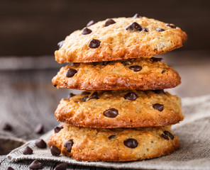 Oastmeal cookies with chocolate