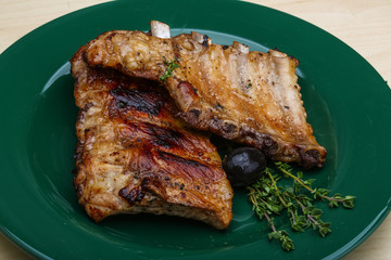 Roasted pork ribs