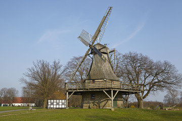Fototapeta na wymiar Windmühle Levern (Stemwede)