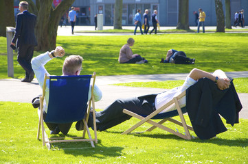 Geschäftsmänner machen Pause