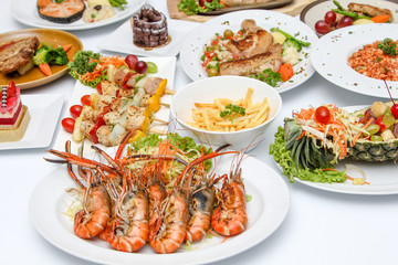 many food