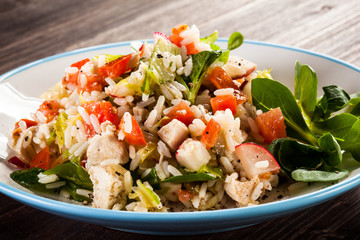 Roasted white meat, rice and vegetables