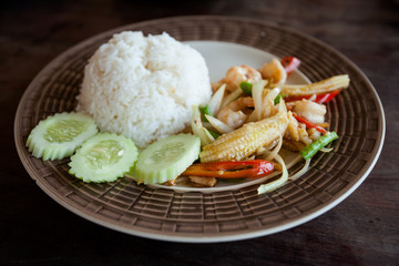 Thai fried prawns with vegetables