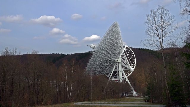 Radio telescope - timelapse