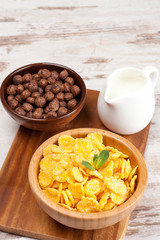 cornflakes and breakfast cereals