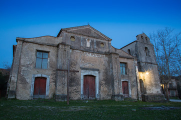 Fototapeta na wymiar Roscigno is an old abandoned village