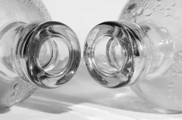 Foto auf Acrylglas twee flessenhalzen © Hennie36