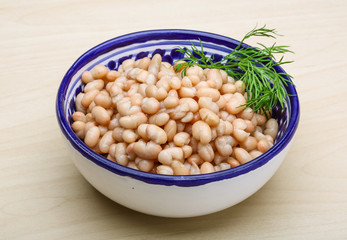 White canned beans