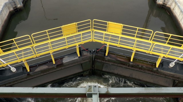 Sluice gate - view from above