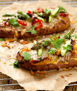 spargel pizza brot