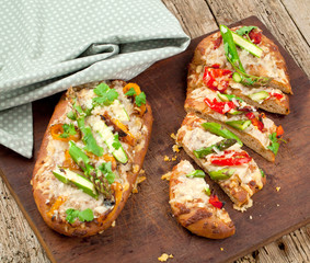 spargel pizza brot