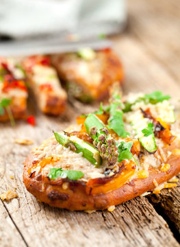 spargel pizza brot