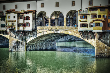 Fototapeta na wymiar Ponte Vecchio in hdr effect