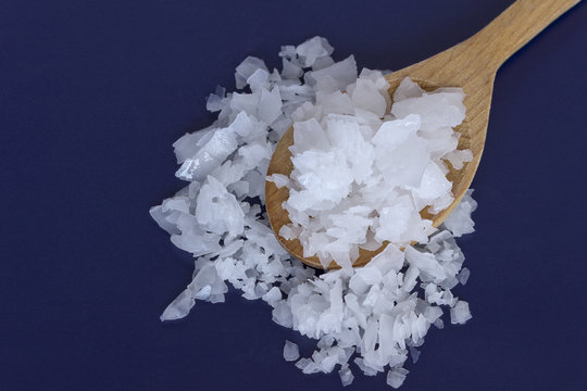 Magnesium chloride-Nigari flakes