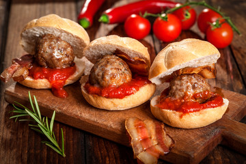 Triple metaballs sandwich