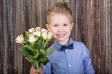 kind muttertag blumen