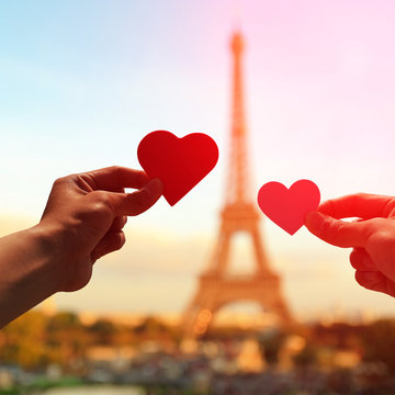 Romantic lovers with eiffel tower