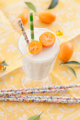 Milchshake mit Kumquats