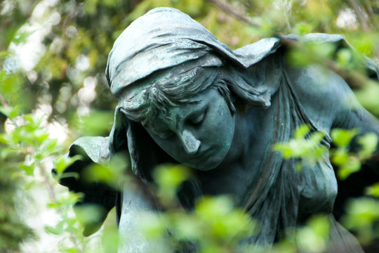 Friedhofsstatue #1342