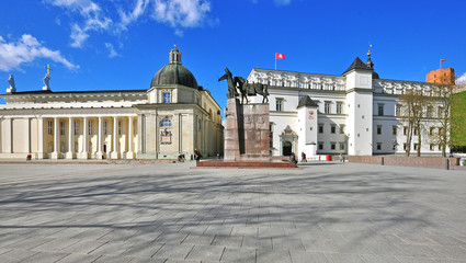 Fototapeta na wymiar Cathedral square of Vilnius, Lithuania