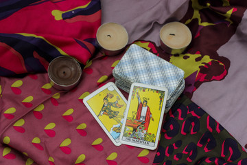 Taro cards