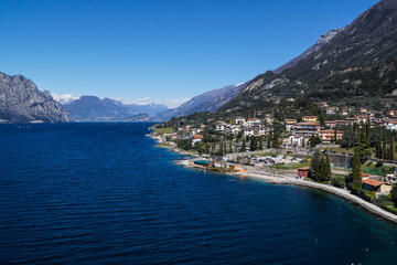Fototapeta na wymiar Boat trip on Lake Garda