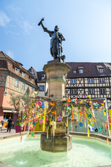 Fontaine décorée