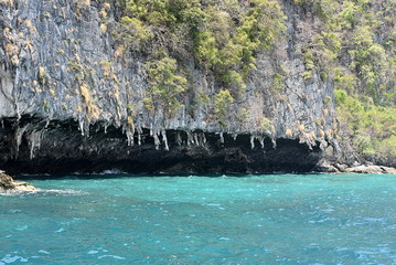 grottes...koh phi phi