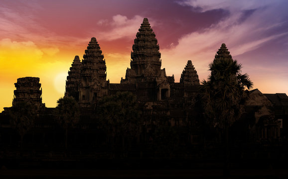 Angkor wat backlit