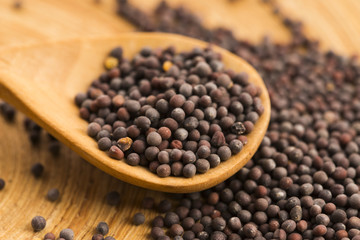Brown mustard seeds