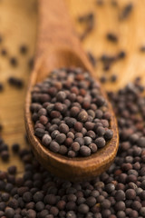 Brown mustard seeds