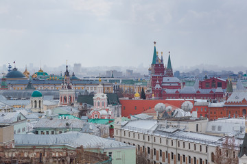 Obraz premium Panoramic view of the building from the roof of Moscow in cloudy